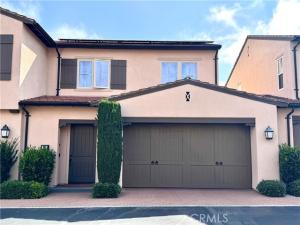 MLS #OC26179829 image #0