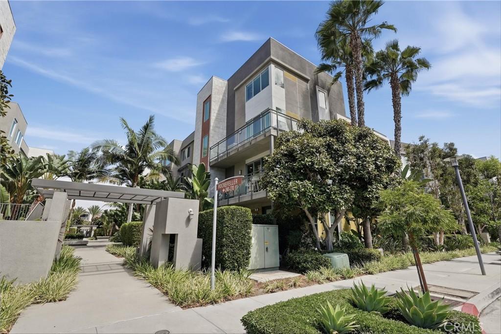 MLS #OC26179972 image #0