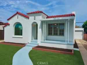 MLS #OC26180211 image #0