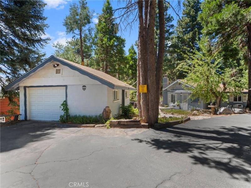 MLS #OC26180279 image #0