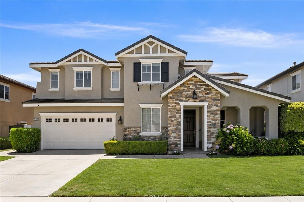 MLS #OC26180543 image #0