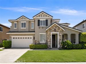 MLS #OC26180543 image #0