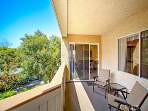 MLS #OC26180583 image #0