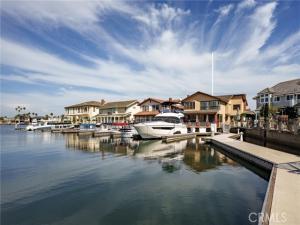MLS #OC26181088 image #0