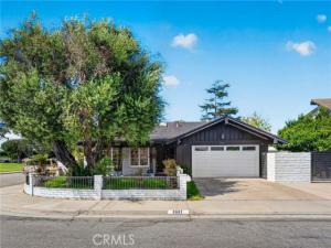 MLS #OC26181126 image #0