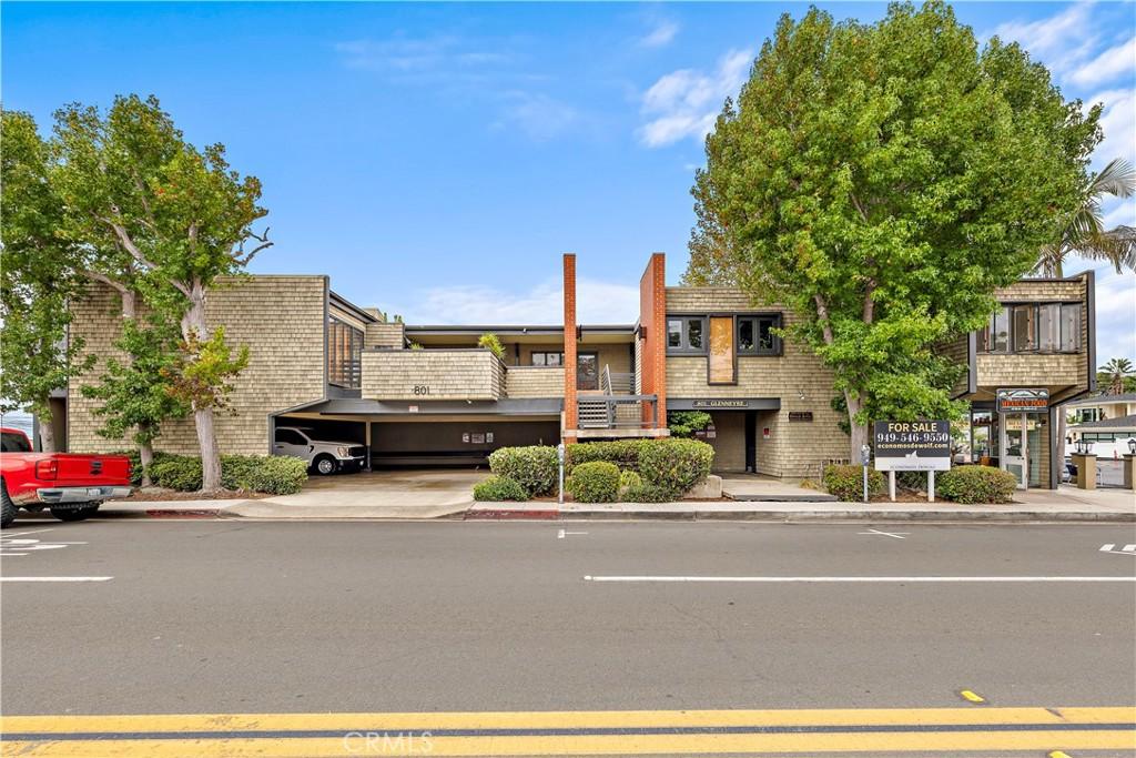 MLS #OC26181277 image #0