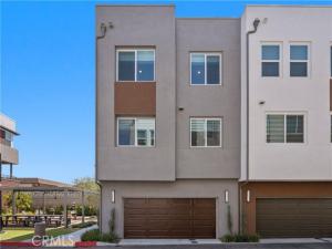 MLS #OC26181376 image #0