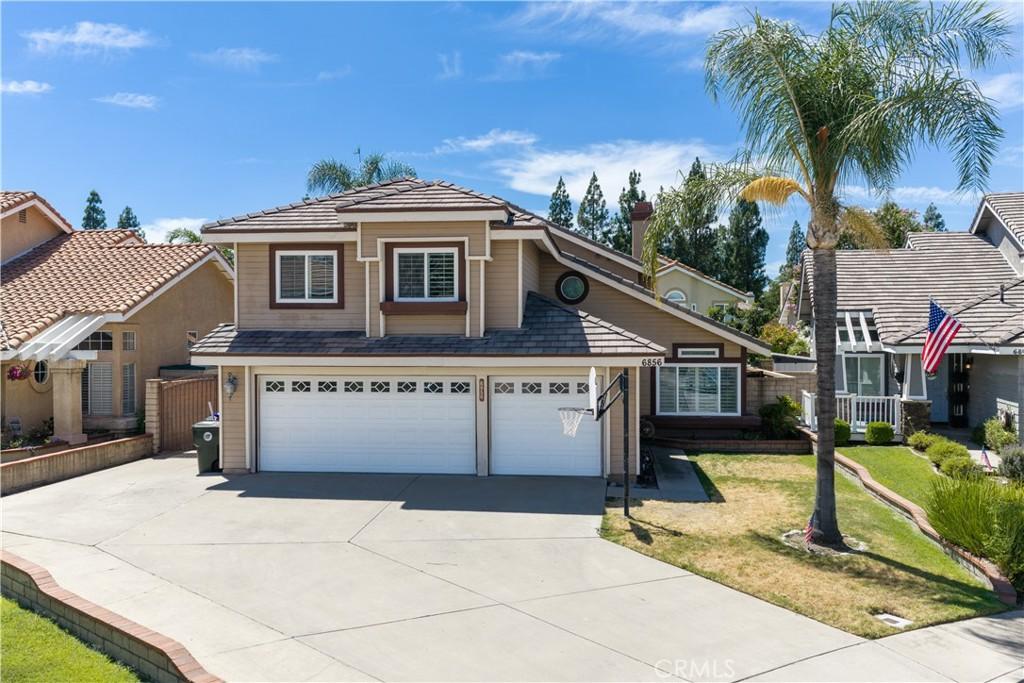 MLS #OC26181593 image #0