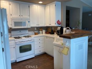 MLS #OC26181727 image #0
