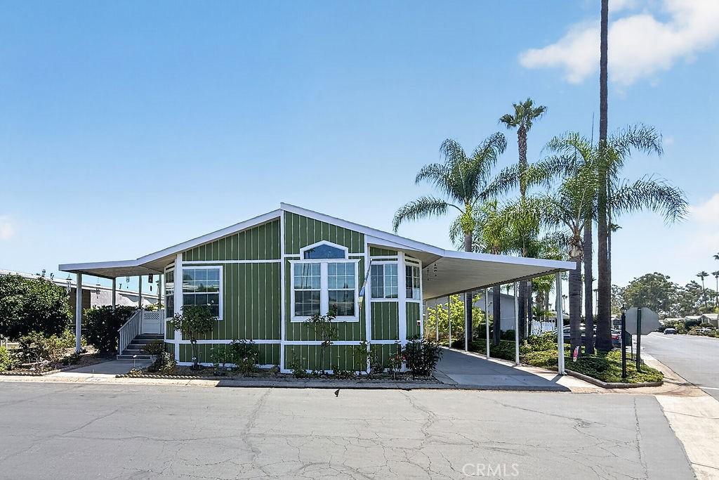 MLS #OC26181737 image #0