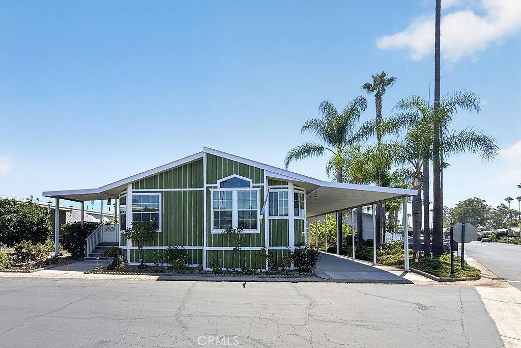 MLS #OC26181737 image #0