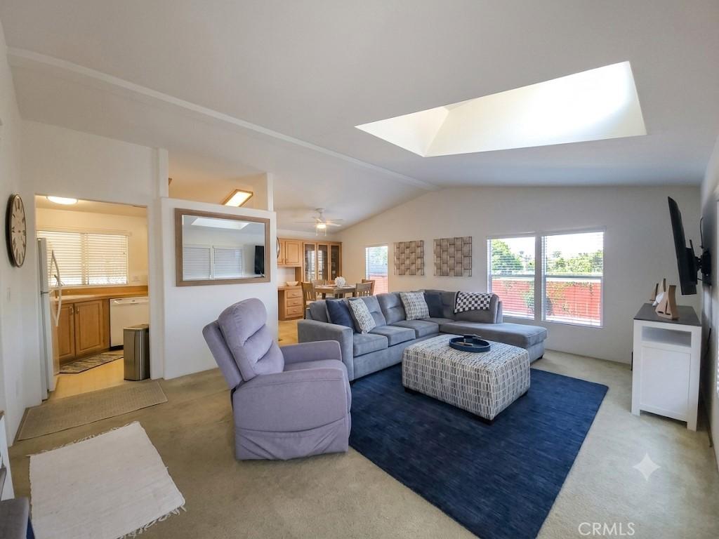 MLS #OC26182297 image #0