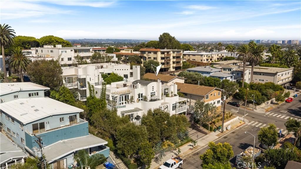 MLS #OC26182308 image #0