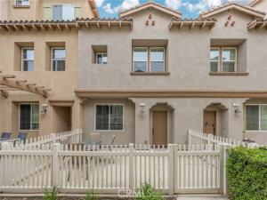 MLS #OC26182468 image #0