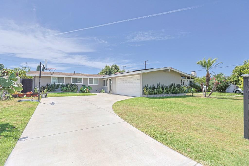 MLS #OC26182833 image #0