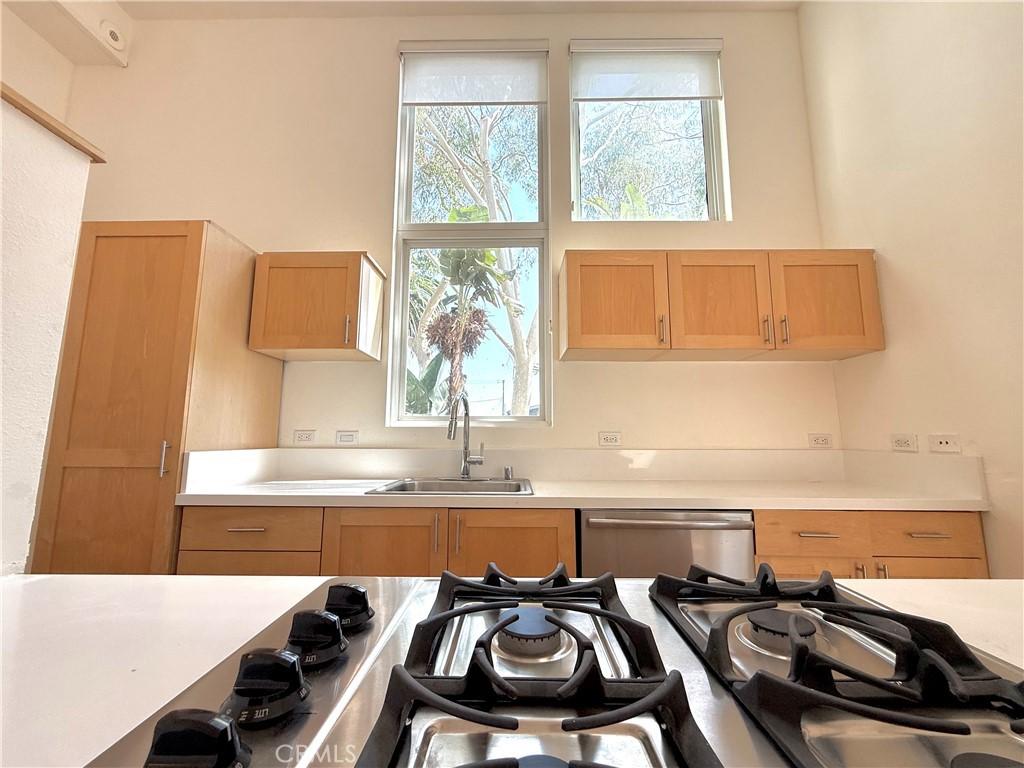 MLS #OC26183042 image #0