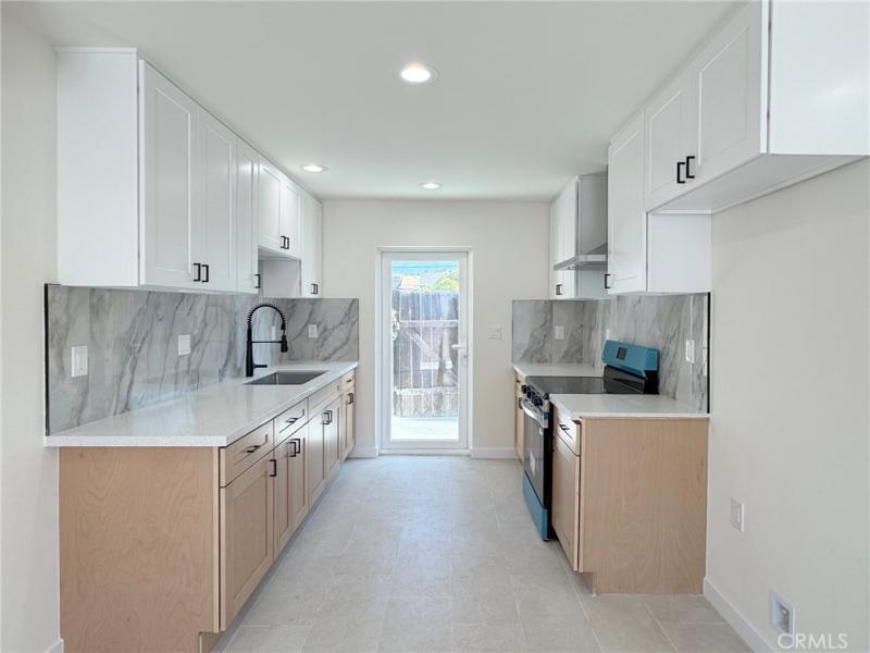 MLS #OC26183255 image #0