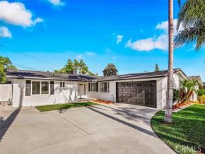 MLS #OC26183504 image #0