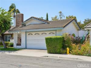 MLS #OC26183562 image #0