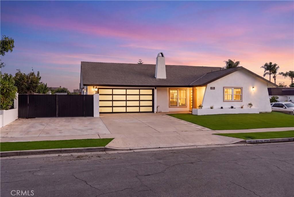 MLS #OC26184336 image #0