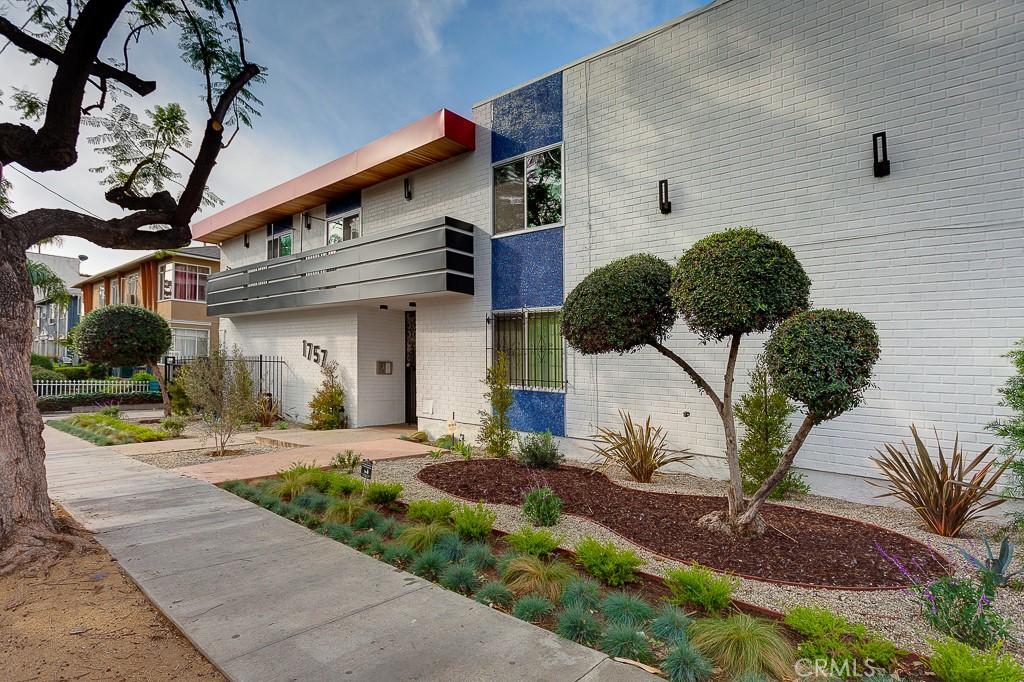 MLS #OC26184407 image #0