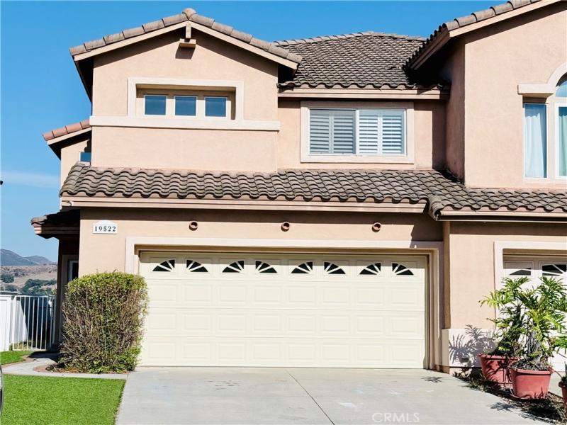 MLS #OC26184656 image #0