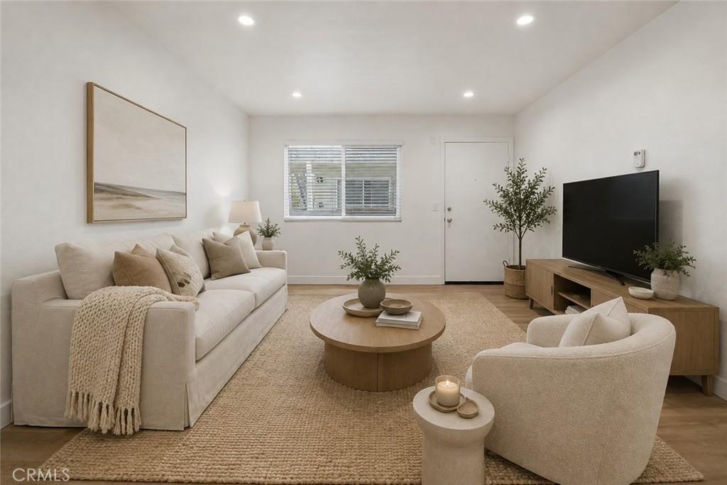 MLS #OC26184790 image #0