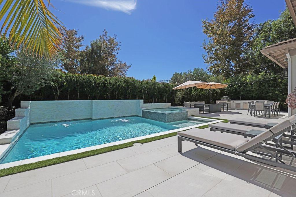 MLS #OC26185028 image #0