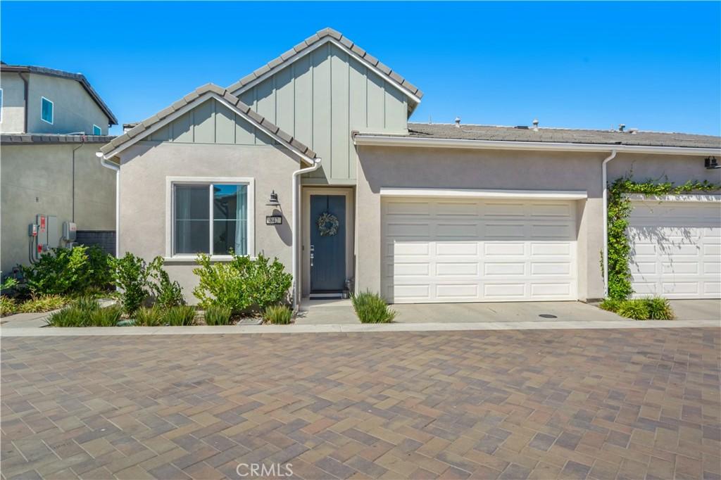 MLS #OC26185232 image #0