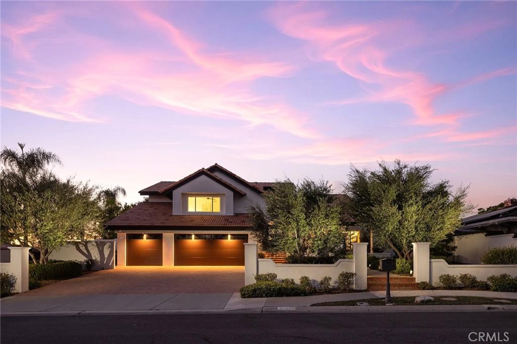 MLS #OC26185300 image #0