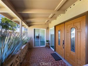 MLS #OC26185330 image #0