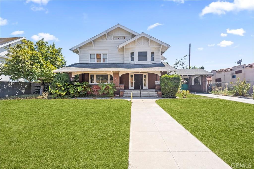 MLS #OC26185372 image #0
