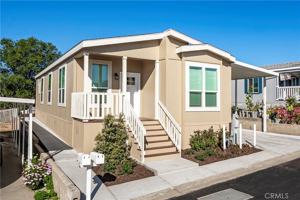 MLS #OC26185544 image #0
