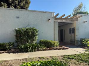 MLS #OC26185698 image #0
