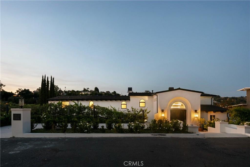 MLS #OC26185731 image #0