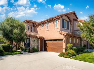 MLS #OC26185808 image #0