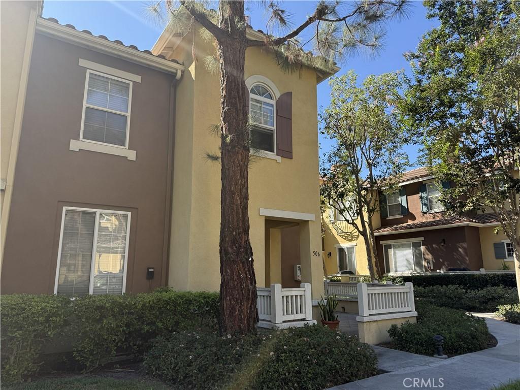 MLS #OC26185890 image #0