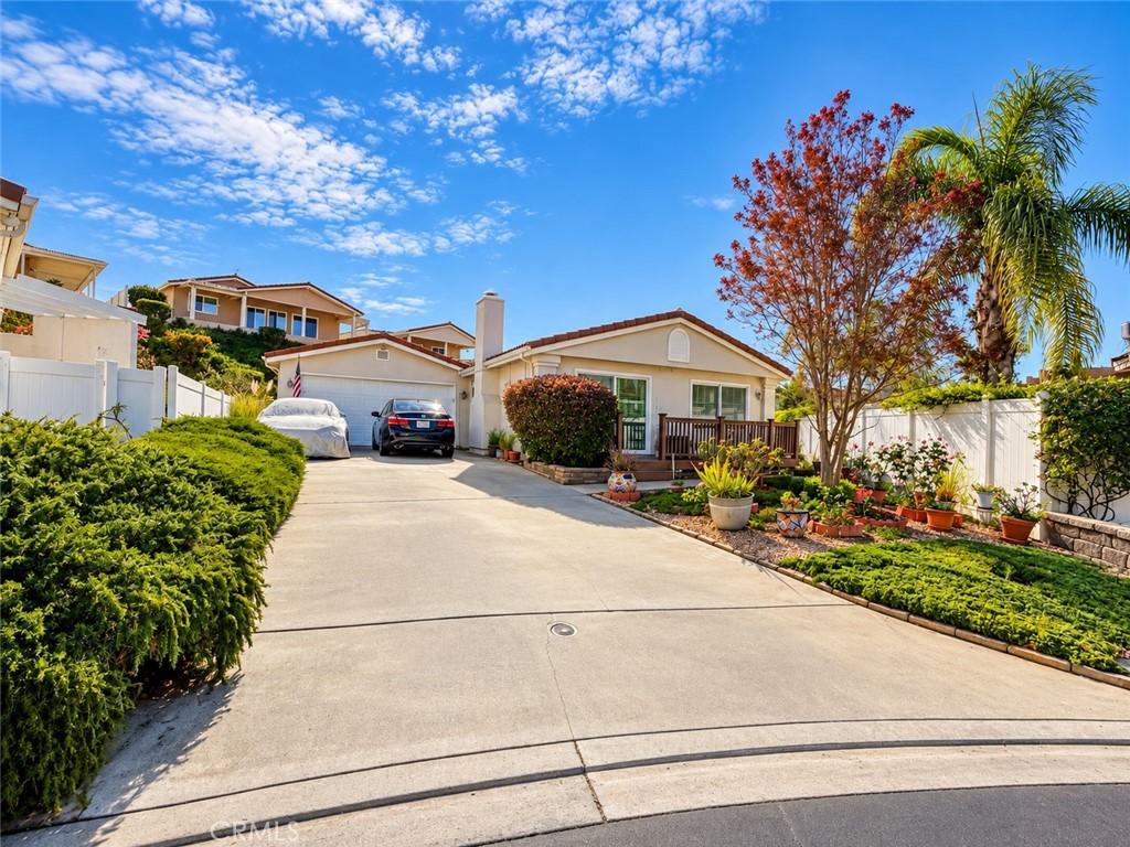 MLS #OC26185938 image #0