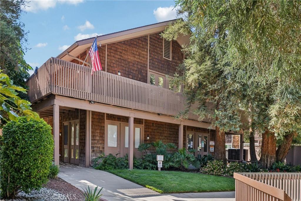 MLS #OC26185967 image #0