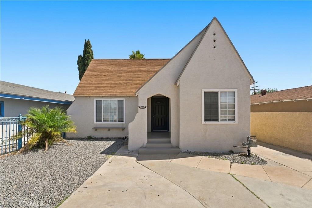MLS #OC26186270 image #0