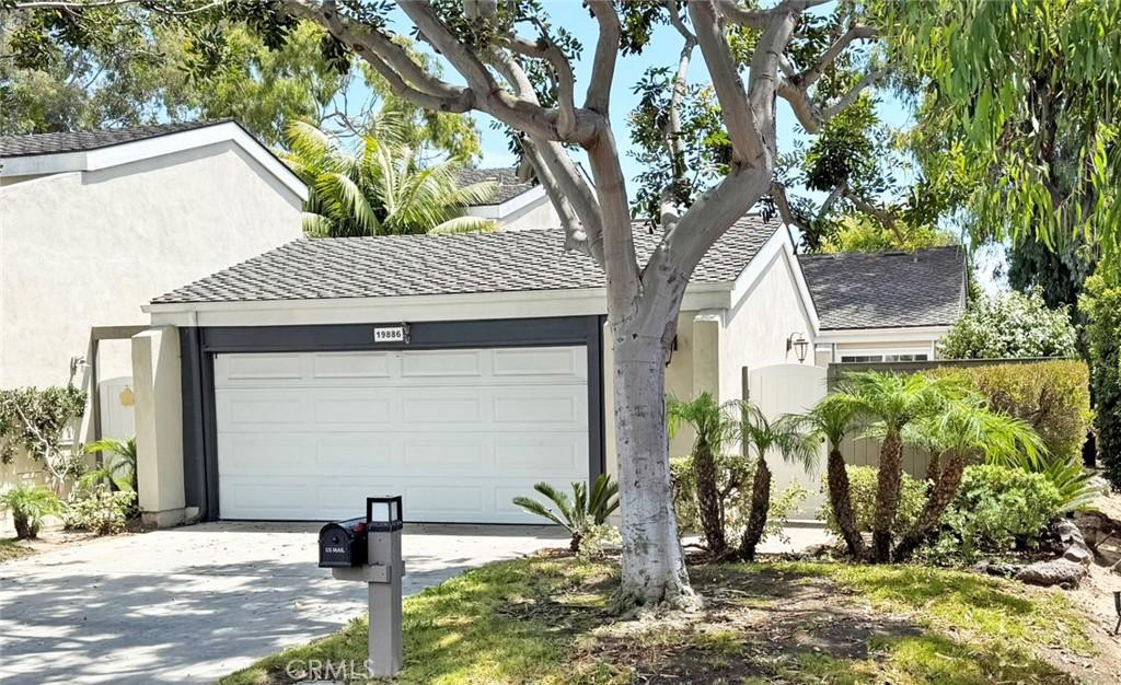 MLS #OC26186383 image #0