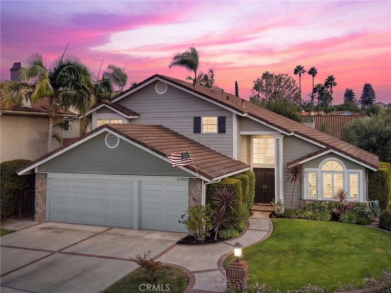 MLS #OC26186636 image #0