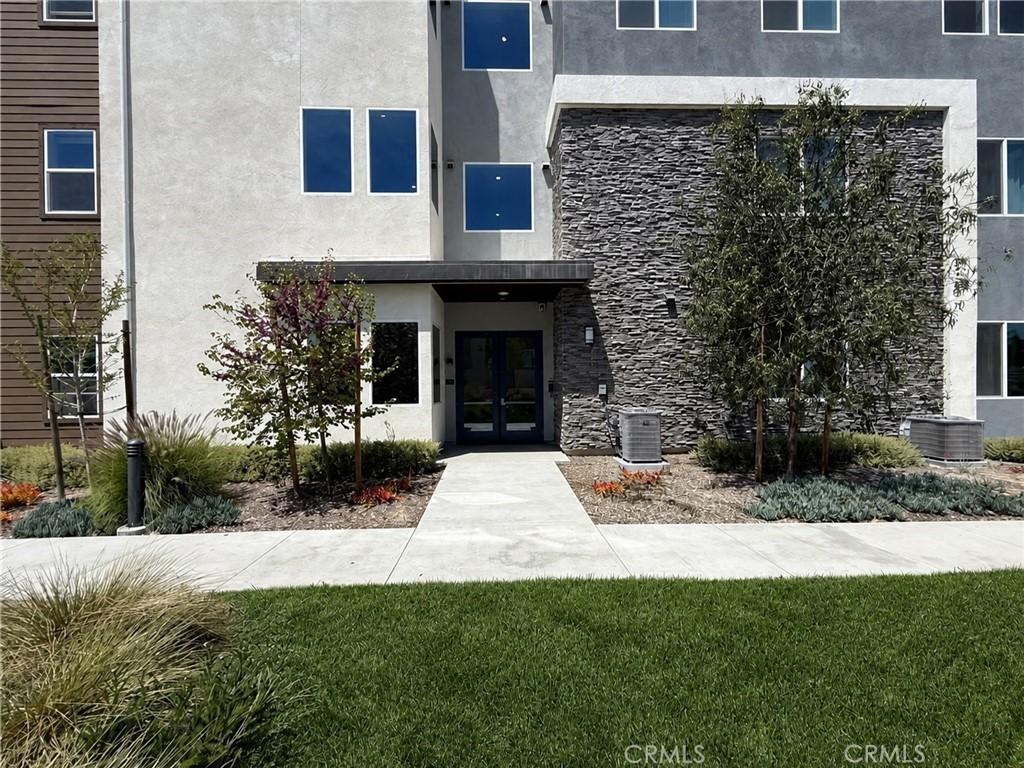 MLS #OC26186886 image #0