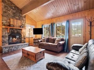 MLS #OC26187085 image #0