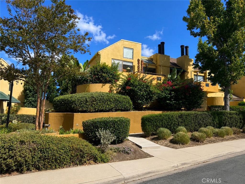 MLS #OC26187201 image #0