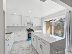MLS #OC26187618 image #0