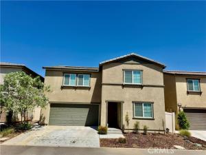 MLS #OC26187829 image #0