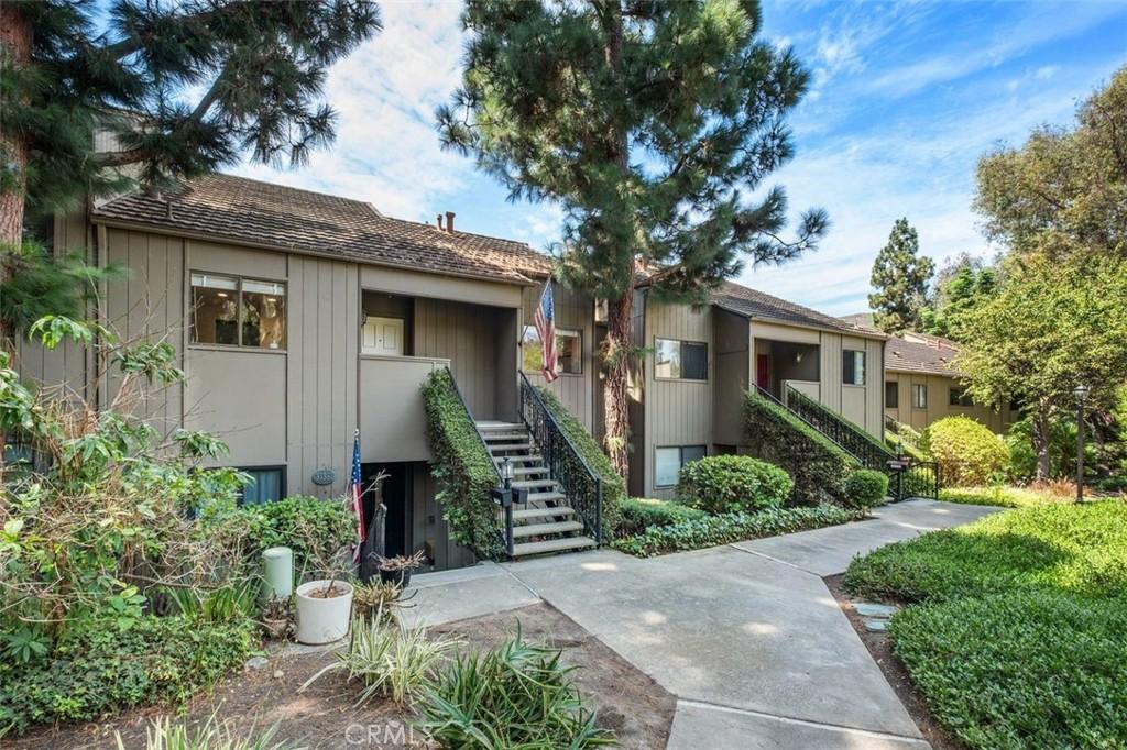 MLS #OC26187876 image #0