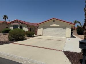 MLS #OC26187960 image #0
