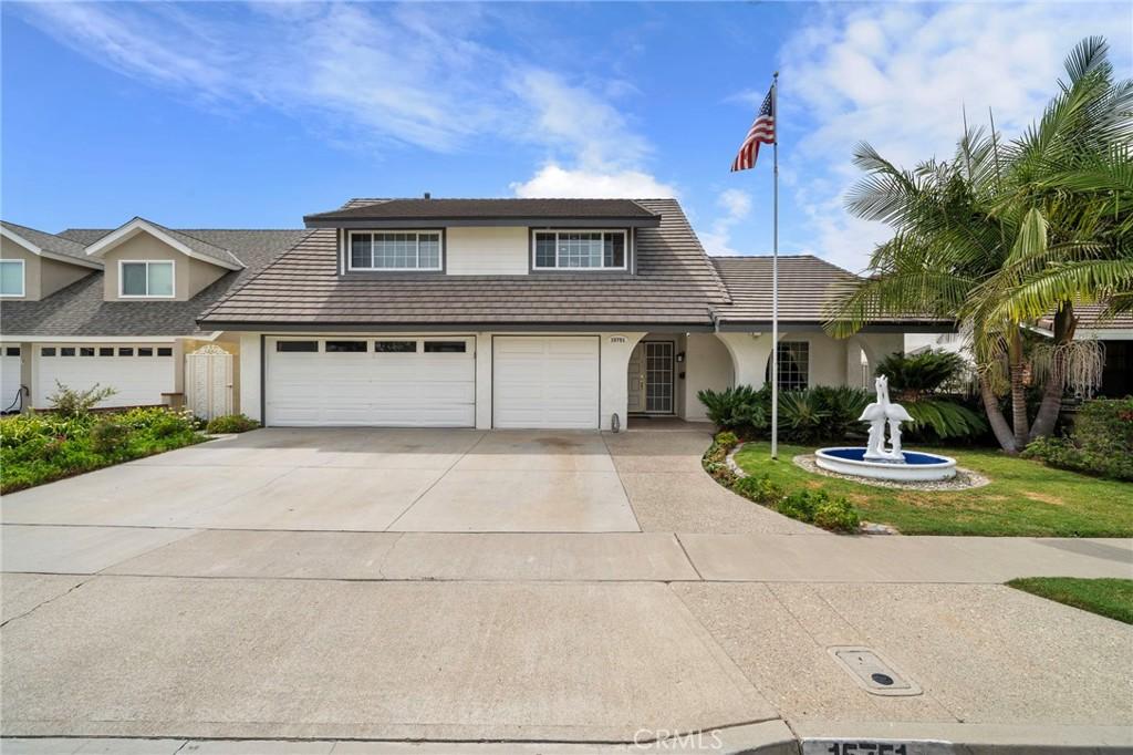 MLS #OC26188086 image #0